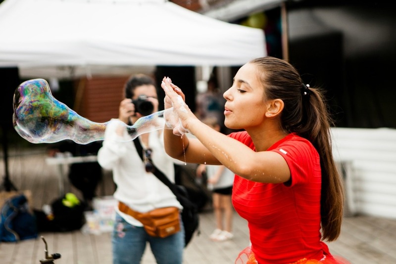 Шоу Гигантских Мыльных Пузырей